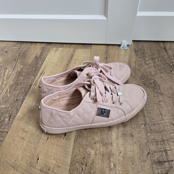 G By Guess Women's Quilted Pink Size 6.5 Sneakers - Picture 2 of 10